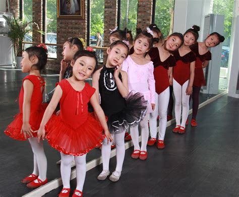 紅舞鞋舞蹈藝術學校